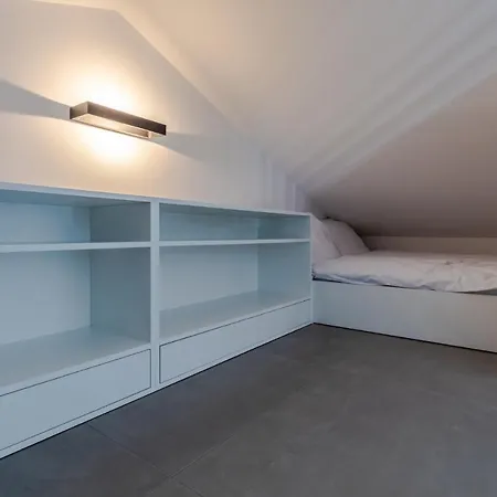 Primus Villa *